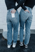 Load image into Gallery viewer, 90&#39;s Vintage Slim Straight Flying Monkey Jeans
